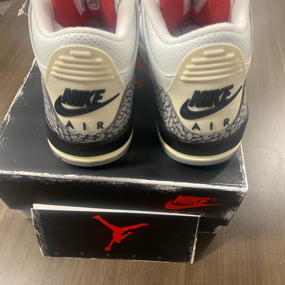 Air Jordan White Cement 3’s (2023) - Picture 5 of 5